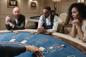 Sports betting interface showing basketball and football odds on 747ph